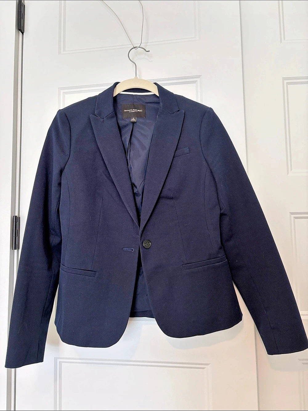 Banana Republic Classic Fit blazer Women's Blazer in Blue Size 0